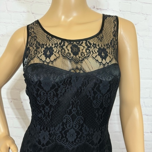 ARMANI EXCHANGE black lace with sateen underlay sheath dress in size 6 EUC - Picture 13 of 16